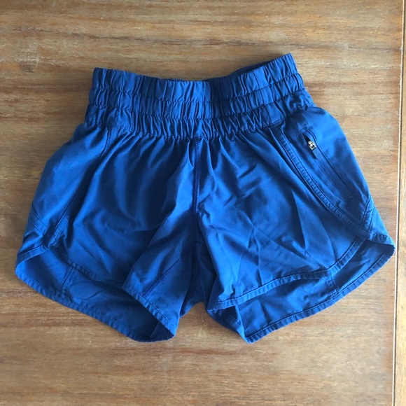 lululemon athletica Pants - Lululemon 4 inch shorts size 0, worn few times great condition